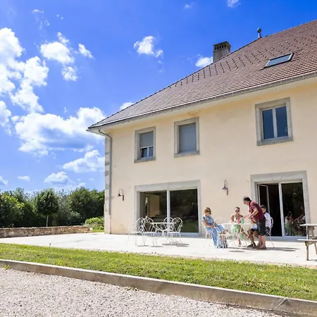 Le Relais Des Deux Tours Brémondans