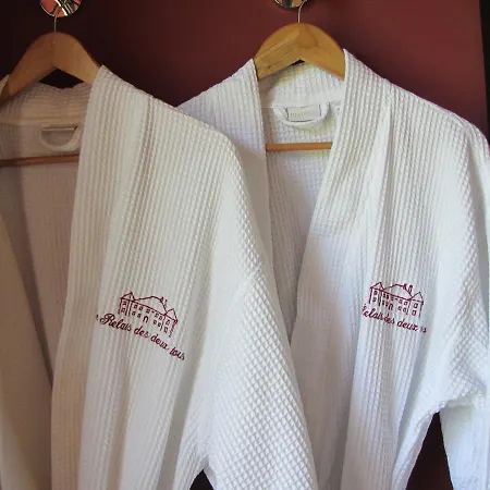 Le Relais Des Deux Tours 3* Bremondans