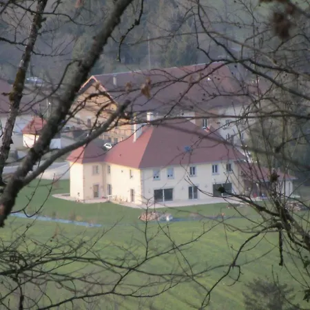 Le Relais Des Deux Tours