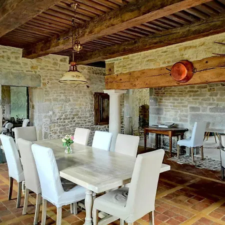 Le Relais Des Deux Tours Brémondans