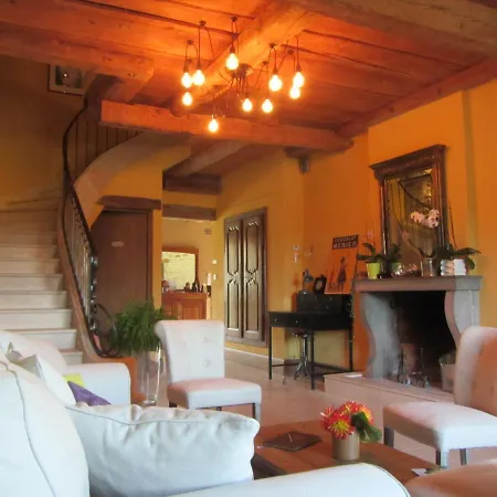 Bed & Breakfast Le Relais Des Deux Tours Bremondans